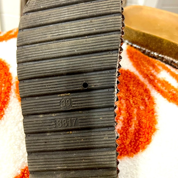 Size 8.5 Women’s Slides. Pewter Taupe Snakeskin with stud detailing slides. - Picture 3 of 3